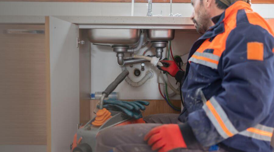 Professional tankless water heater installation services in Mascotte, FL